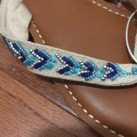 Beaded flip flops - Picture 3 of 7